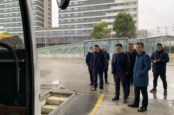 劉磊檢查都市城際公交、鄱陽(yáng)長(zhǎng)運(yùn)安全生產(chǎn)工作
