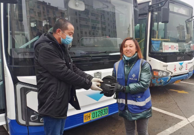 景德鎮(zhèn)長運(yùn)：女子心急找失物 駕駛員聞訊秒回復(fù)