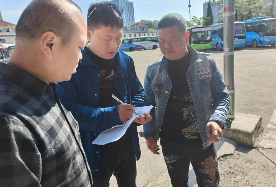 景德鎮(zhèn)長運(yùn)  昌江公交公司組織開展節(jié)前機(jī)務(wù)、安全隱患專項(xiàng)排查活動周