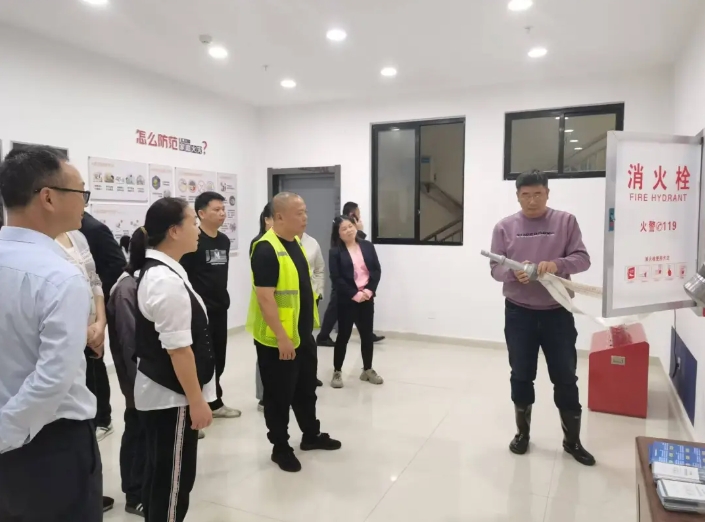 都市城際公交：開(kāi)展2024年全國(guó)消防宣傳月消防知識(shí)培訓(xùn)及應(yīng)急演練